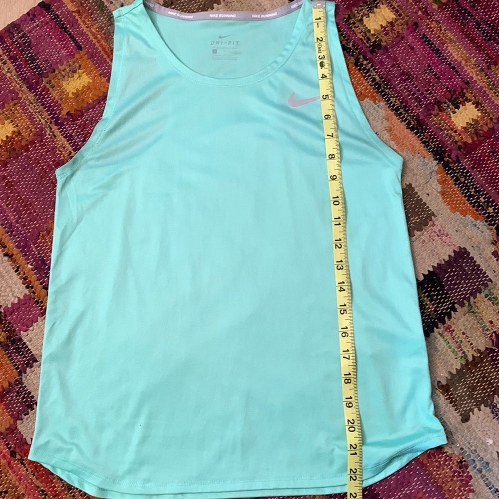 Nike Essential Running Tank - Picture 6 of 7